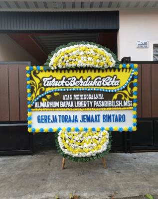 Papan Bunga Duka di Kaduwulung